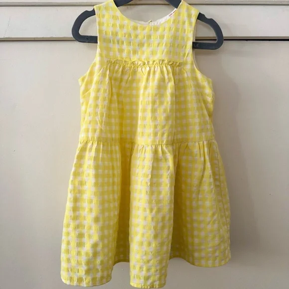 yellow strapless formal dress STRAPLESS LIGHT YELLOW MIDI DRESS WITH FLOWER NECKLACE | CULT MIA